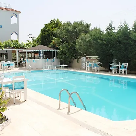 Hotel Altinyaz 3*